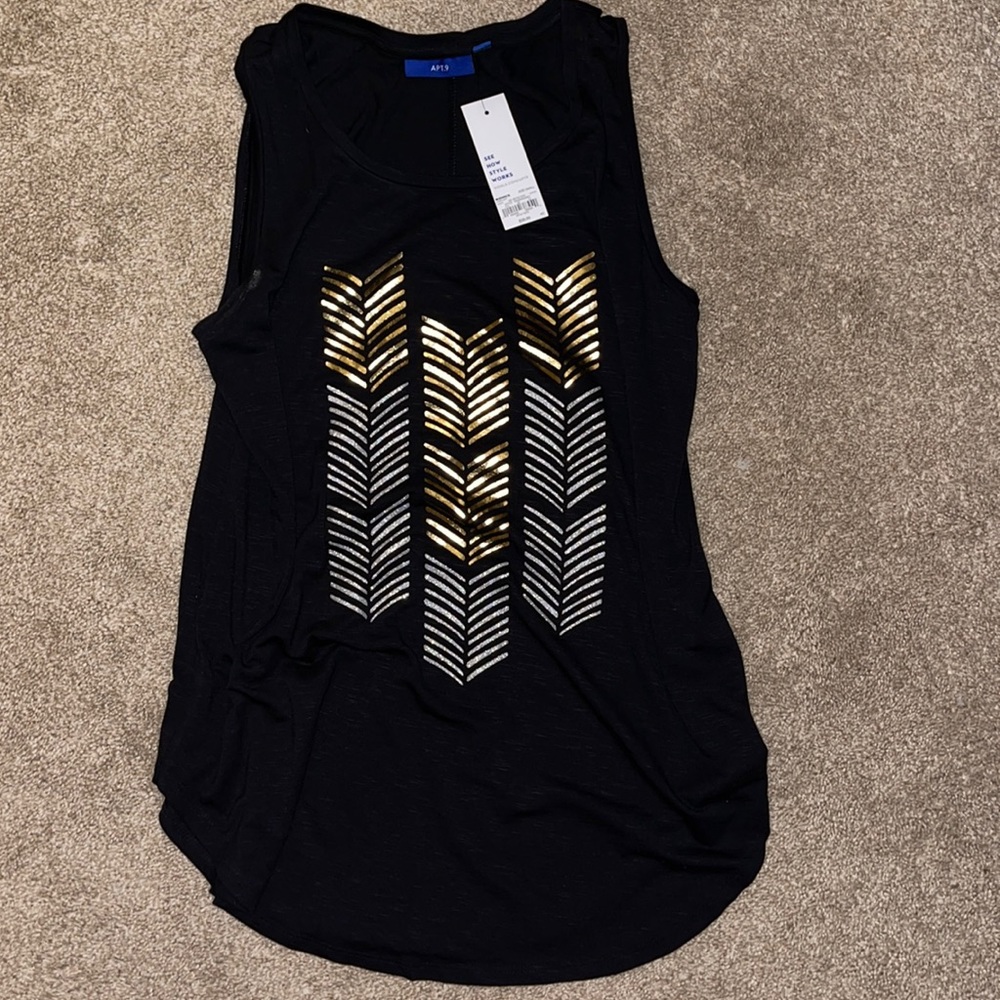 Apt 9 tank